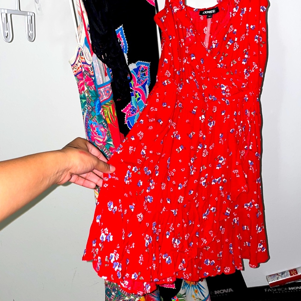 Red short dress